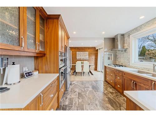 673 Inverary Road, Burlington, ON - Indoor Photo Showing Kitchen