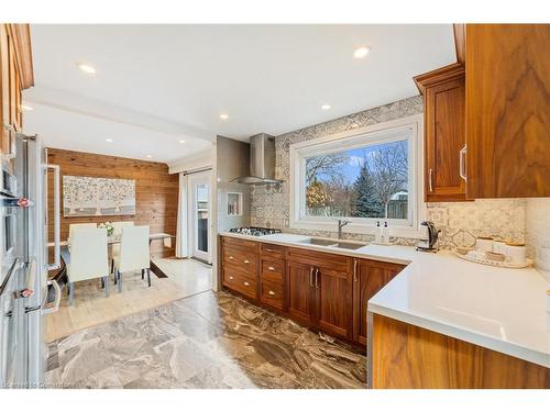 673 Inverary Road, Burlington, ON - Indoor Photo Showing Kitchen