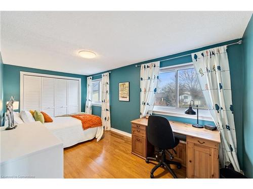 673 Inverary Road, Burlington, ON - Indoor Photo Showing Bedroom