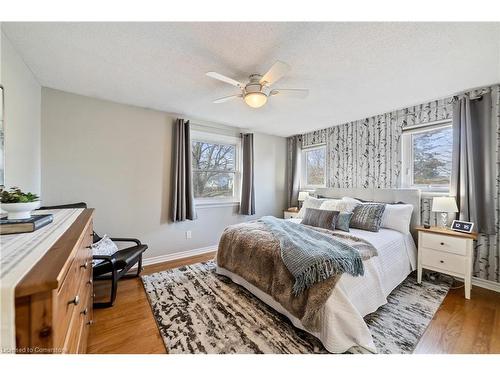 673 Inverary Road, Burlington, ON - Indoor Photo Showing Bedroom