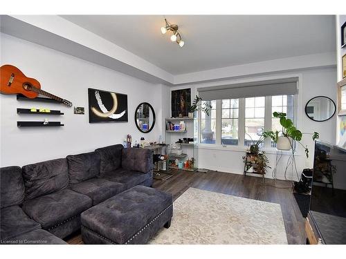 123-1890 Rymal Road E, Stoney Creek, ON - Indoor Photo Showing Living Room