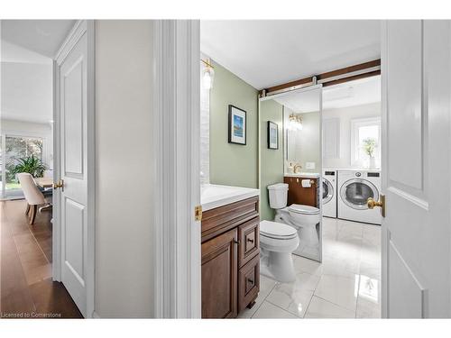 2A Dixie Road, St. Catharines, ON - Indoor Photo Showing Bathroom