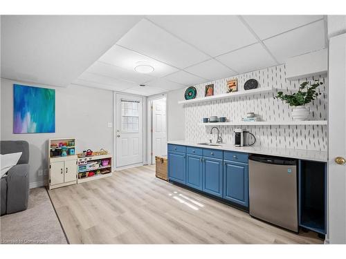 2A Dixie Road, St. Catharines, ON - Indoor Photo Showing Kitchen