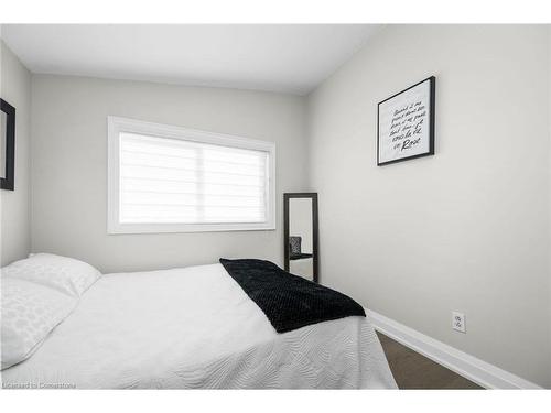 412 Norrie Crescent, Burlington, ON - Indoor Photo Showing Bedroom