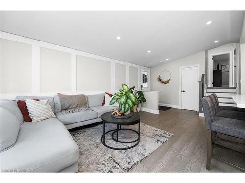 412 Norrie Crescent, Burlington, ON - Indoor Photo Showing Living Room