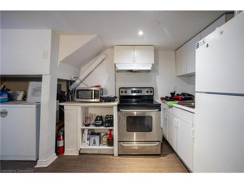 86 Whitney Avenue, Hamilton, ON - Indoor Photo Showing Kitchen With Double Sink