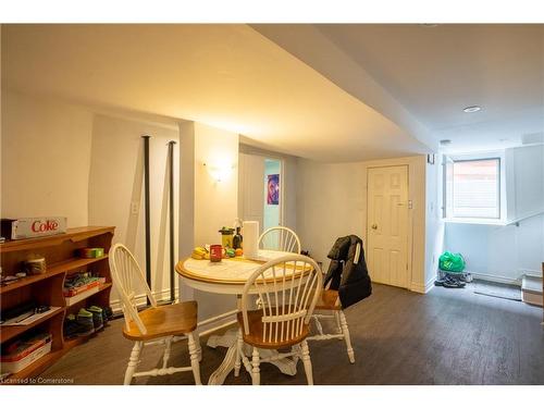 86 Whitney Avenue, Hamilton, ON - Indoor Photo Showing Dining Room