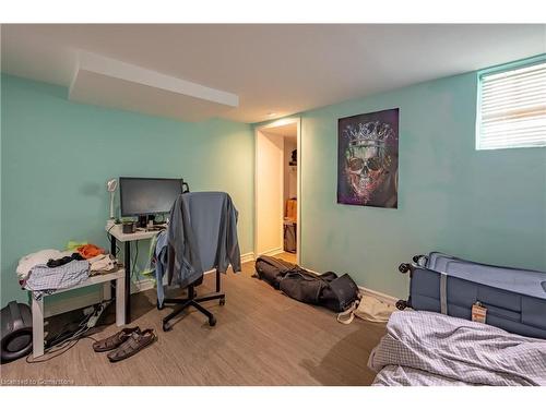 86 Whitney Avenue, Hamilton, ON - Indoor Photo Showing Bedroom