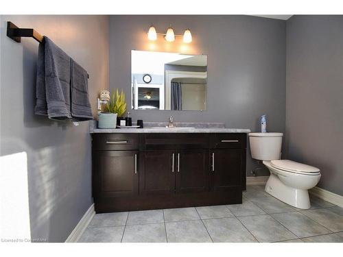 160 Wallace Avenue S, Welland, ON - Indoor Photo Showing Bathroom