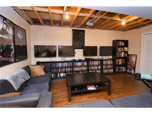 160 Wallace Avenue S, Welland, ON - Indoor Photo Showing Basement