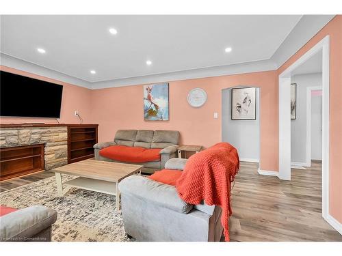 221 Gray Road, Stoney Creek, ON - Indoor Photo Showing Living Room With Fireplace