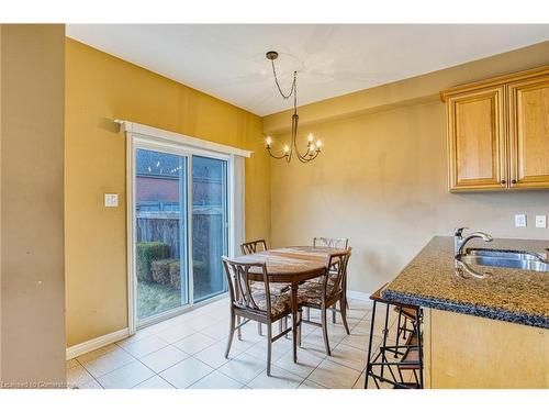 3 Springstead Avenue, Stoney Creek, ON - Indoor Photo Showing Dining Room