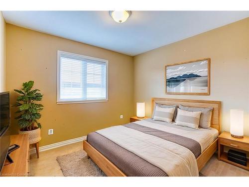 3 Springstead Avenue, Stoney Creek, ON - Indoor Photo Showing Bedroom