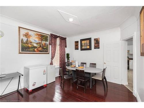 47 Clyde Street, Hamilton, ON - Indoor Photo Showing Dining Room