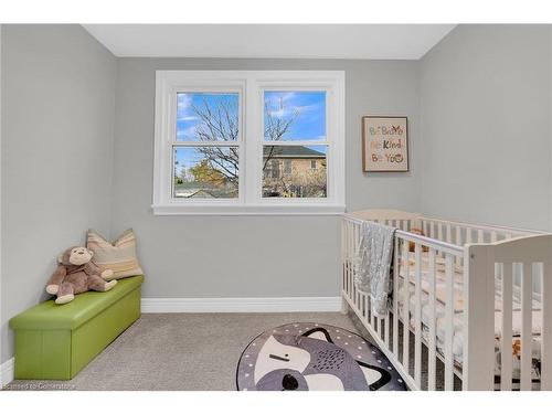 14 Walter Avenue S, Hamilton, ON - Indoor Photo Showing Bedroom