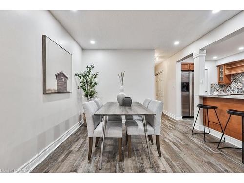 163-2170 Bromsgrove Road, Mississauga, ON - Indoor Photo Showing Dining Room