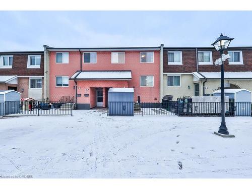 163-2170 Bromsgrove Road, Mississauga, ON - Outdoor