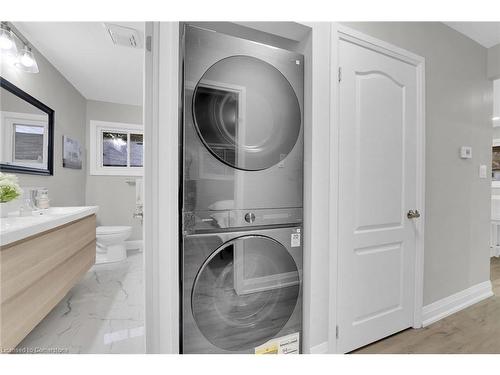 72 Sanatorium Road, Hamilton, ON - Indoor Photo Showing Laundry Room