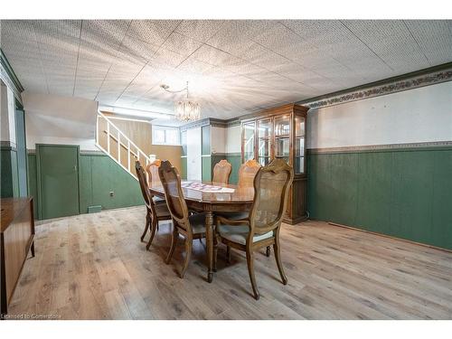 35 Wildewood Avenue, Hamilton, ON - Indoor Photo Showing Dining Room