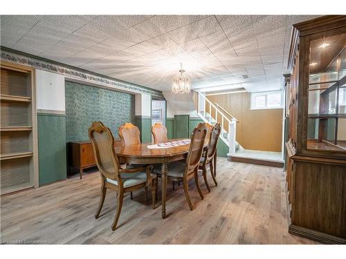 35 Wildewood Avenue, Hamilton, ON - Indoor Photo Showing Dining Room