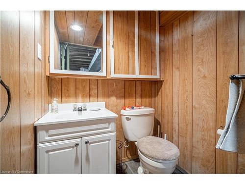 35 Wildewood Avenue, Hamilton, ON - Indoor Photo Showing Bathroom