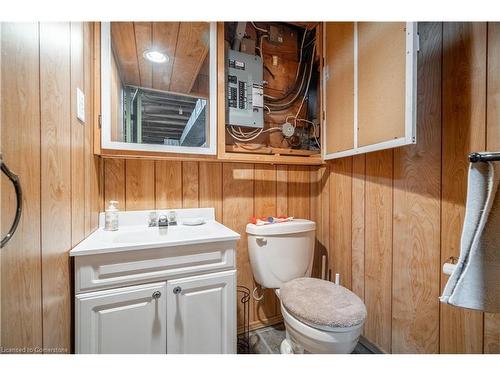 35 Wildewood Avenue, Hamilton, ON - Indoor Photo Showing Bathroom