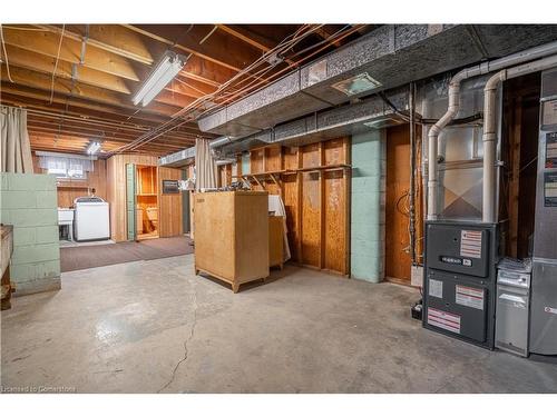 35 Wildewood Avenue, Hamilton, ON - Indoor Photo Showing Basement