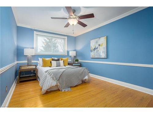 7984 Michael Street, Niagara Falls, ON - Indoor Photo Showing Bedroom