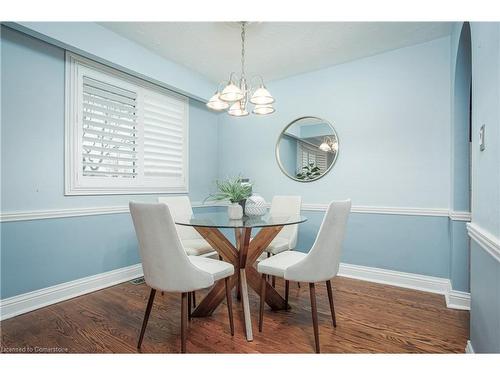 7984 Michael Street, Niagara Falls, ON - Indoor Photo Showing Dining Room