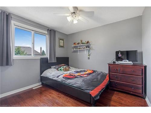 68 Riviera Ridge, Stoney Creek, ON - Indoor Photo Showing Bedroom