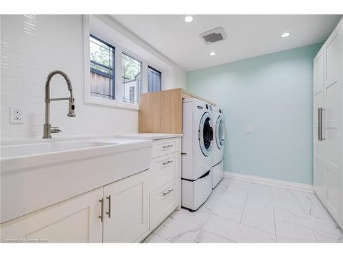 313 Silvana Crescent, Burlington, ON - Indoor Photo Showing Laundry Room