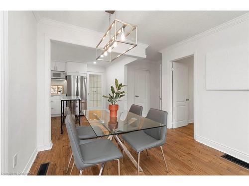 642 West 5Th Street, Hamilton, ON - Indoor Photo Showing Dining Room