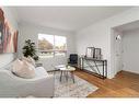 642 West 5Th Street, Hamilton, ON  - Indoor Photo Showing Living Room 