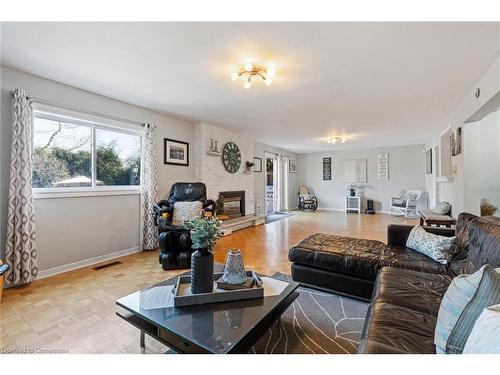 2254 Yates Court, Oakville, ON - Indoor Photo Showing Living Room With Fireplace