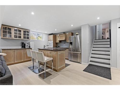 2254 Yates Court, Oakville, ON - Indoor Photo Showing Kitchen