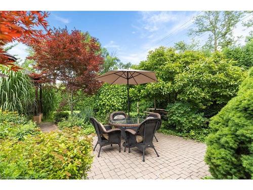 2254 Yates Court, Oakville, ON - Outdoor