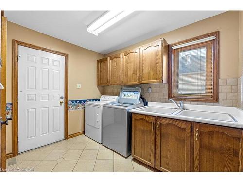 87 Third Road E, Stoney Creek, ON - Indoor Photo Showing Laundry Room