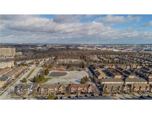 404-4015 Kilmer Drive, Burlington, ON - Outdoor With View