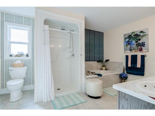 4003 Lower Coach Road, Stevensville, ON - Indoor Photo Showing Bathroom