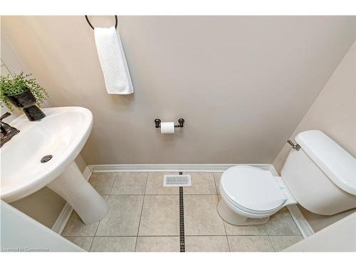 1395 Costigan Road, Milton, ON - Indoor Photo Showing Bathroom