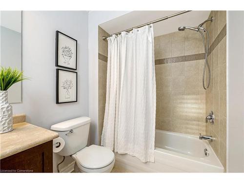 1395 Costigan Road, Milton, ON - Indoor Photo Showing Bathroom