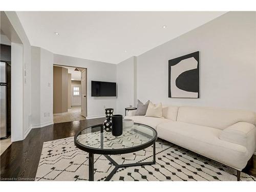 1395 Costigan Road, Milton, ON - Indoor Photo Showing Living Room