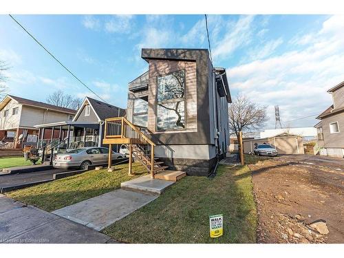 209 Grenfell Street, Hamilton, ON - Outdoor