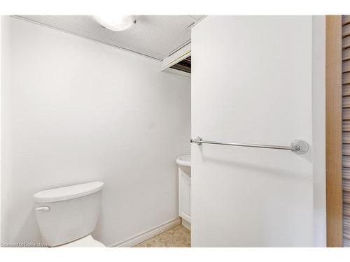 175 Rosedale Avenue, Hamilton, ON - Indoor Photo Showing Bathroom