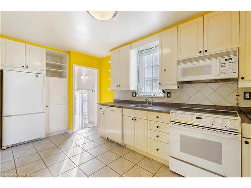 175 Rosedale Avenue, Hamilton, ON - Indoor Photo Showing Kitchen