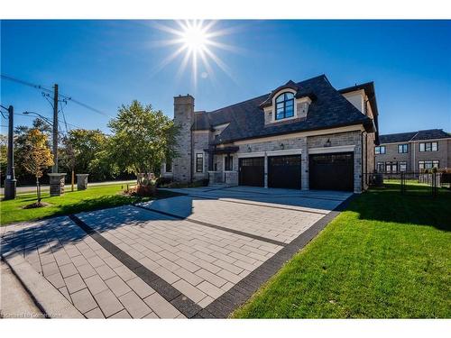 1207 Lakeshore Road West Road, Oakville, ON - Outdoor