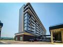 605-560 North Service Road, Grimsby, ON  - Outdoor 