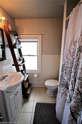 177 Erie Street, Port Colborne, ON - Indoor Photo Showing Bathroom