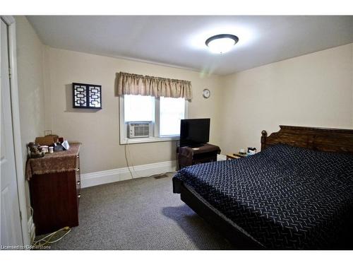 177 Erie Street, Port Colborne, ON - Indoor Photo Showing Bedroom