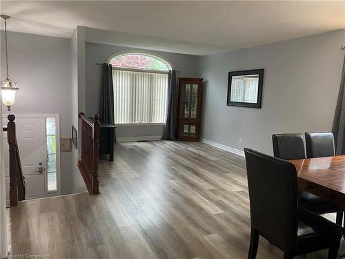 Upper-8047 Harvest Crescent, Niagara Falls, ON - Indoor Photo Showing Dining Room